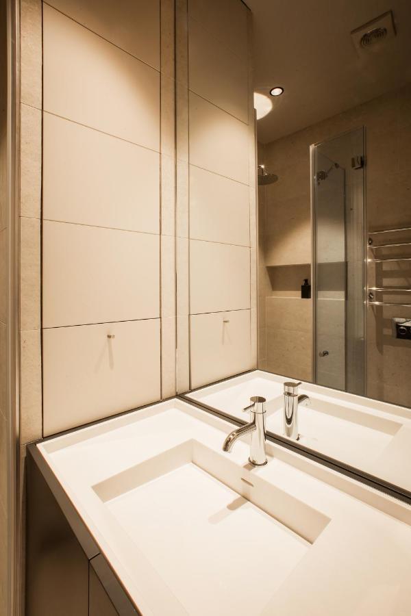 Luxury Studio With A Park View Riga Bagian luar foto